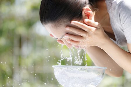 洗顔後の保湿ケア