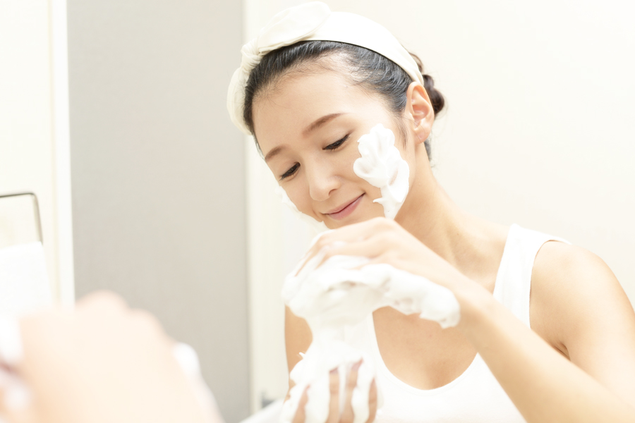 こすらない洗顔方法