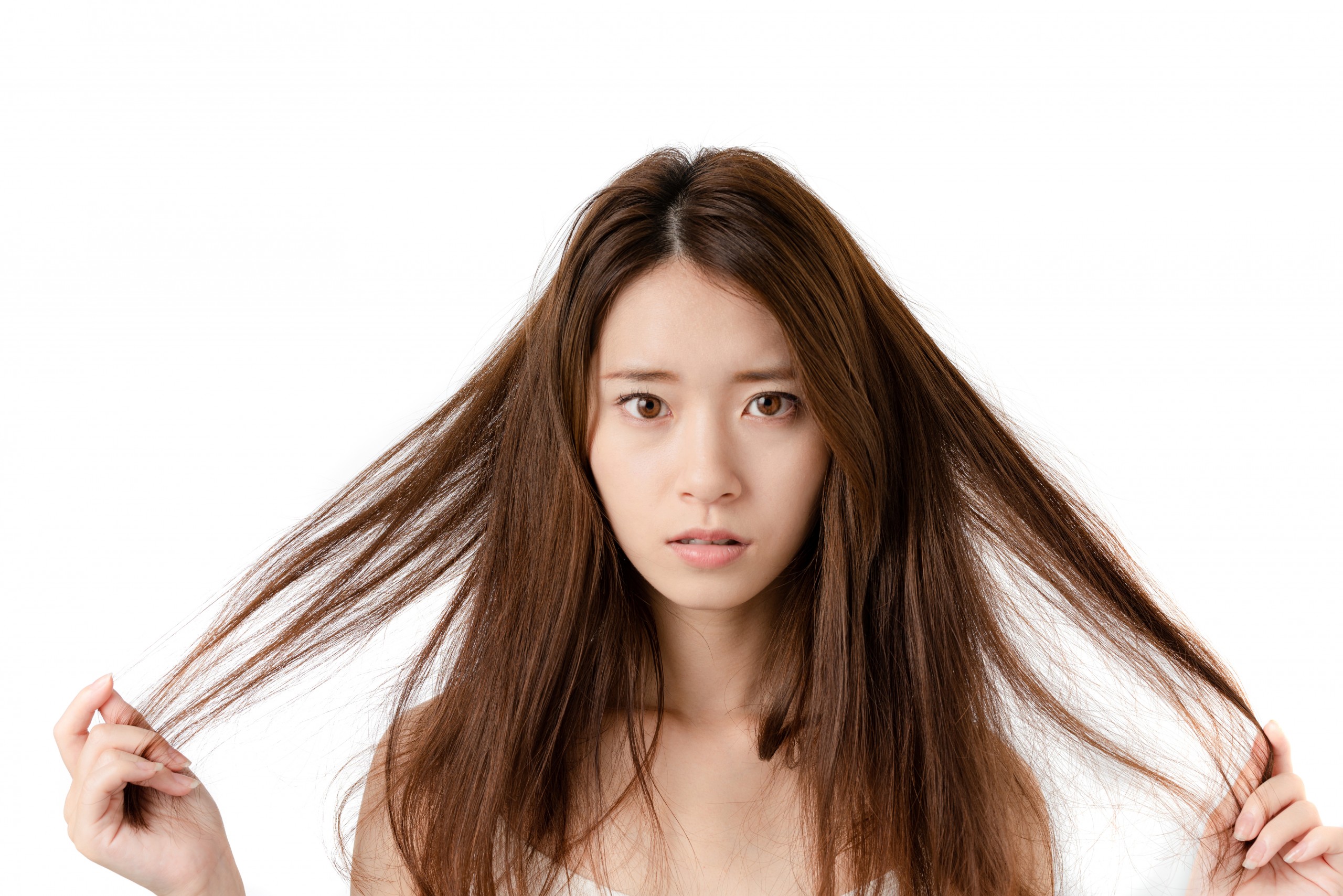 髪の静電気の原因